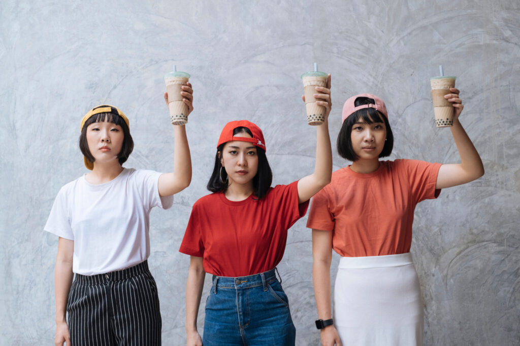 Three,Cheerful,Asian,Female,Teenager,Friends,Holding,Taiwanese,Bubble,Milk